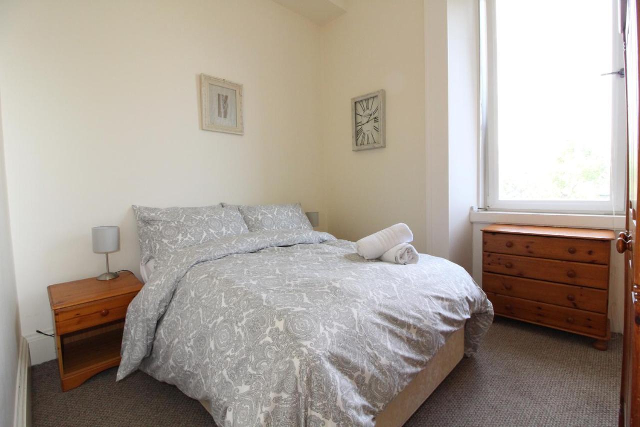 Central Two Bedroom Victorian Apartment With Free Parking Edinburgh Exterior photo