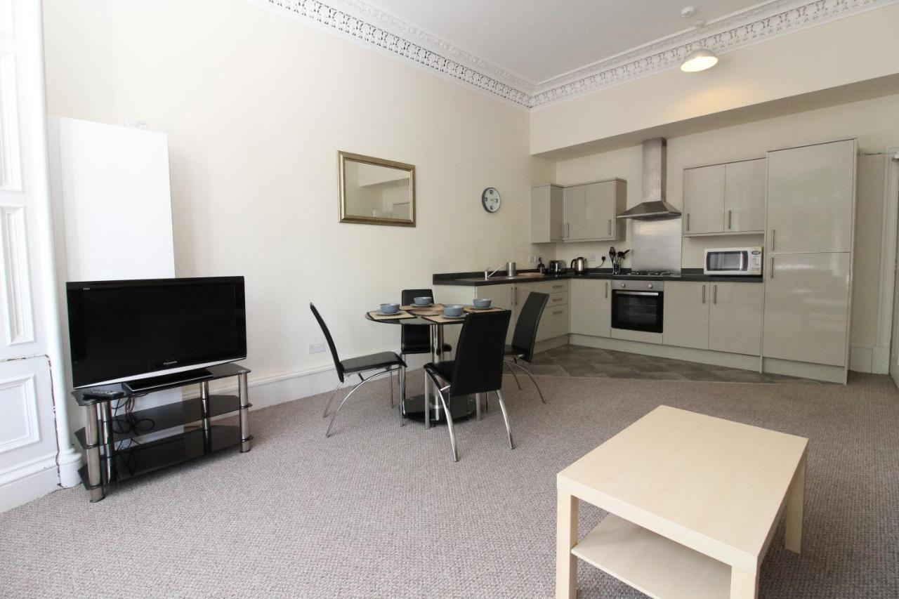 Central Two Bedroom Victorian Apartment With Free Parking Edinburgh Exterior photo
